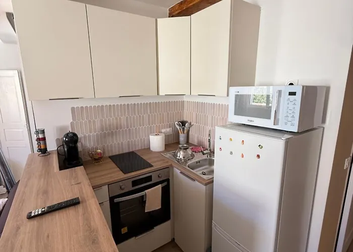 T2 Cosy Hyper Centre Apartment *